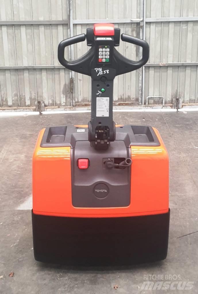 BT LWE 130 Minimover ローリフト