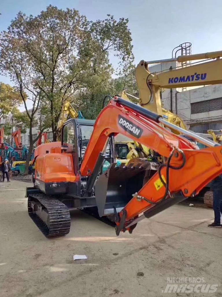 Doosan DX 60-9C 大型油圧ショベル12t以上（パワーショベル・ユンボ）