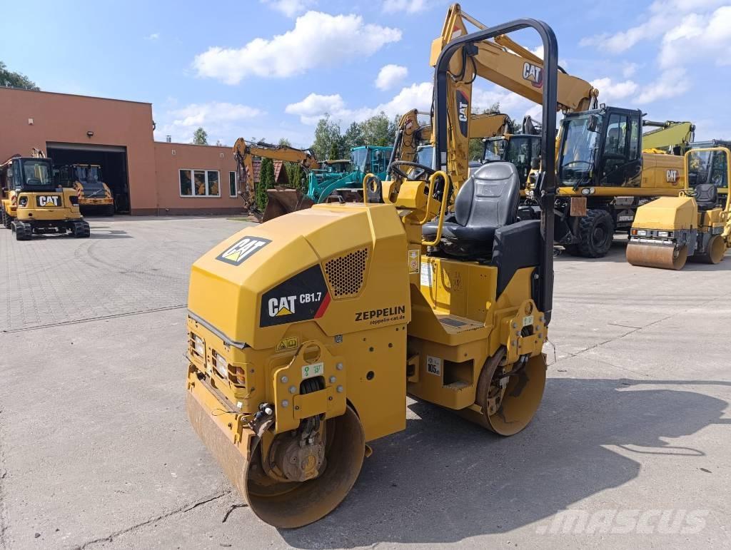 CAT CB 1.7 タンデムローラ