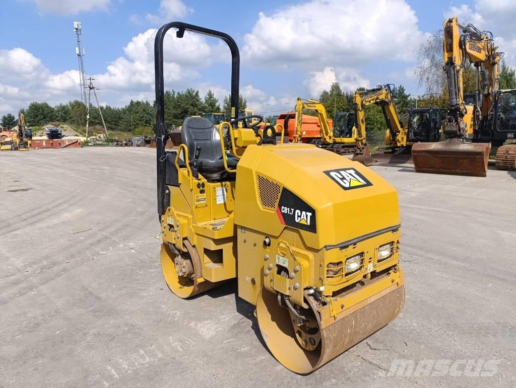 CAT CB 1.7 タンデムローラ