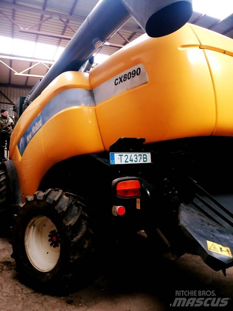 New Holland CX 8090 コンバイン