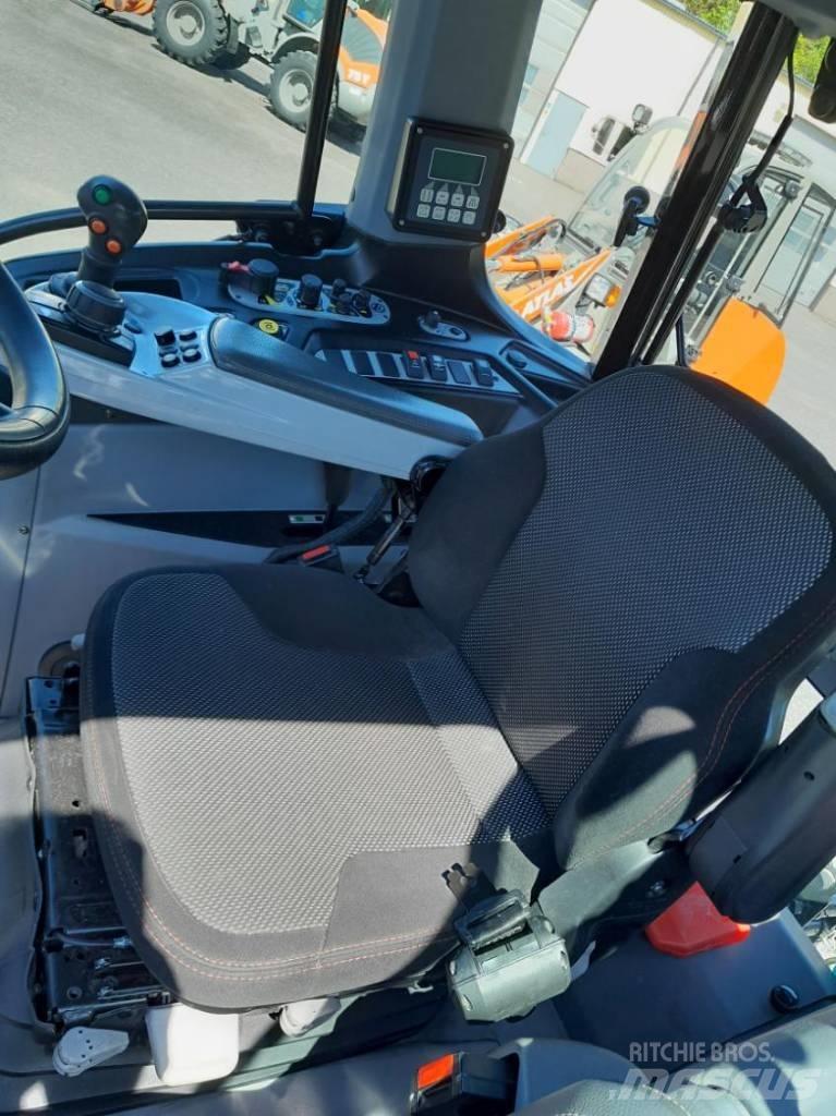 Lindner Lintrac 90 トラクター