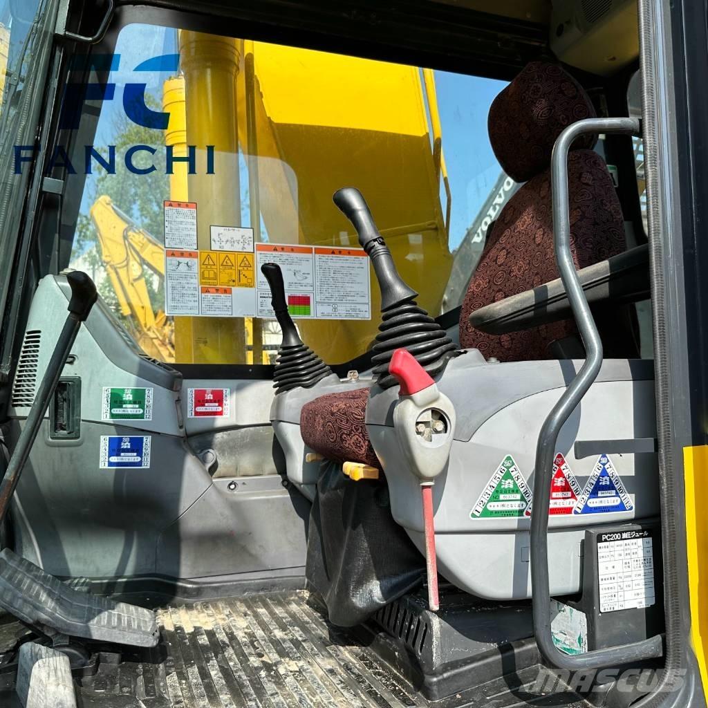 Komatsu PC 200-8 大型油圧ショベル12t以上（パワーショベル・ユンボ）
