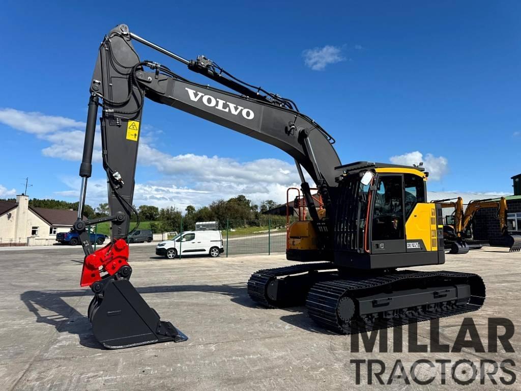 Volvo ECR235EL 大型油圧ショベル12t以上（パワーショベル・ユンボ）