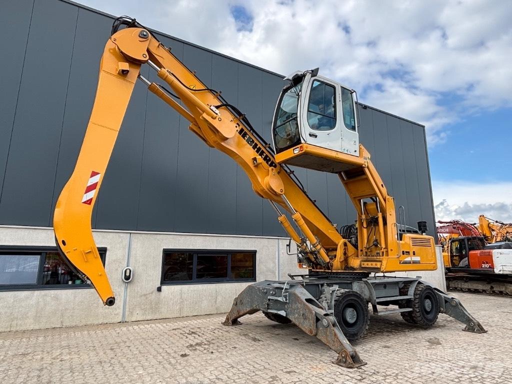 Liebherr A 904 C 廃棄物／工業産廃処理機