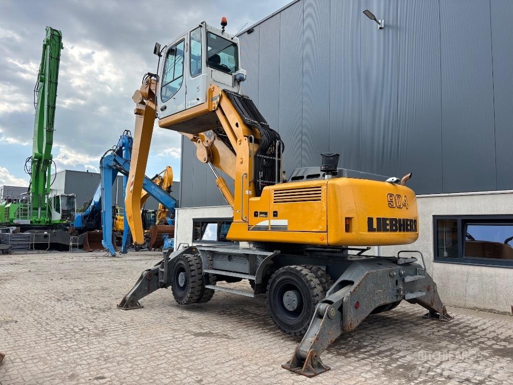 Liebherr A 904 C 廃棄物／工業産廃処理機