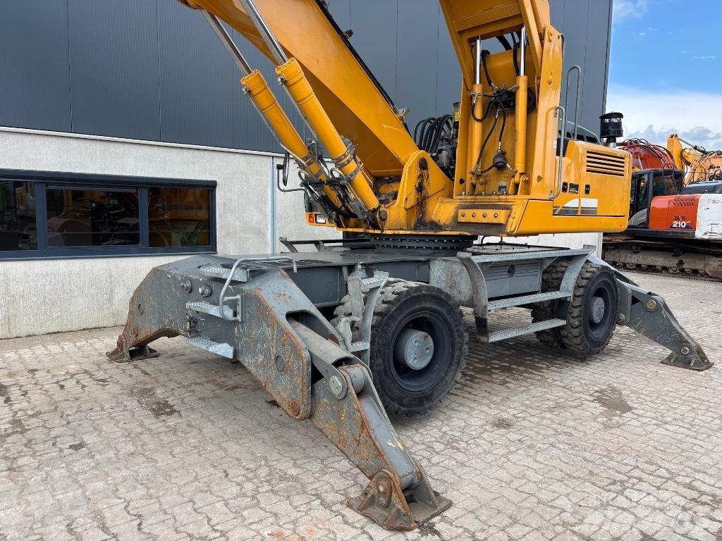 Liebherr A 904 C 廃棄物／工業産廃処理機