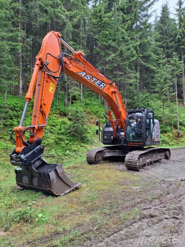 Hitachi ZX 225 US LC 大型油圧ショベル12t以上（パワーショベル・ユンボ）