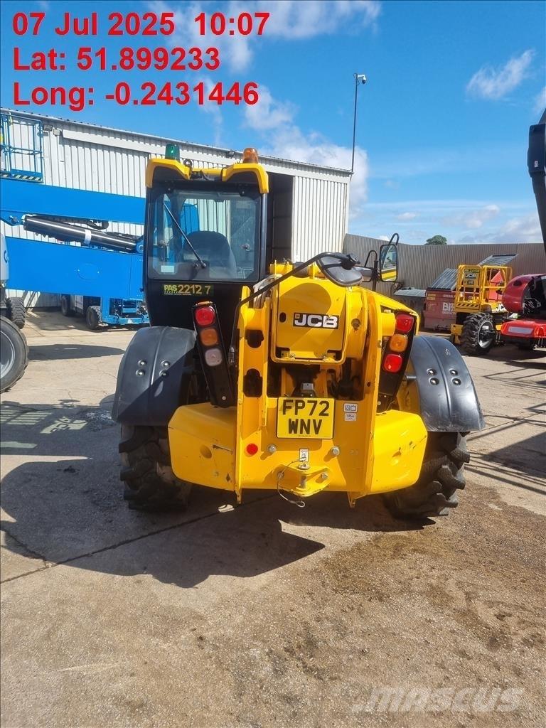 JCB 540-140 テレスコーピックハンドラー