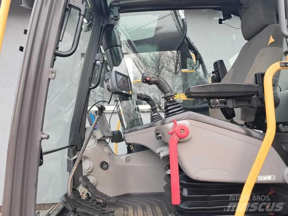 Volvo EC 220 DL 大型油圧ショベル12t以上（パワーショベル・ユンボ）