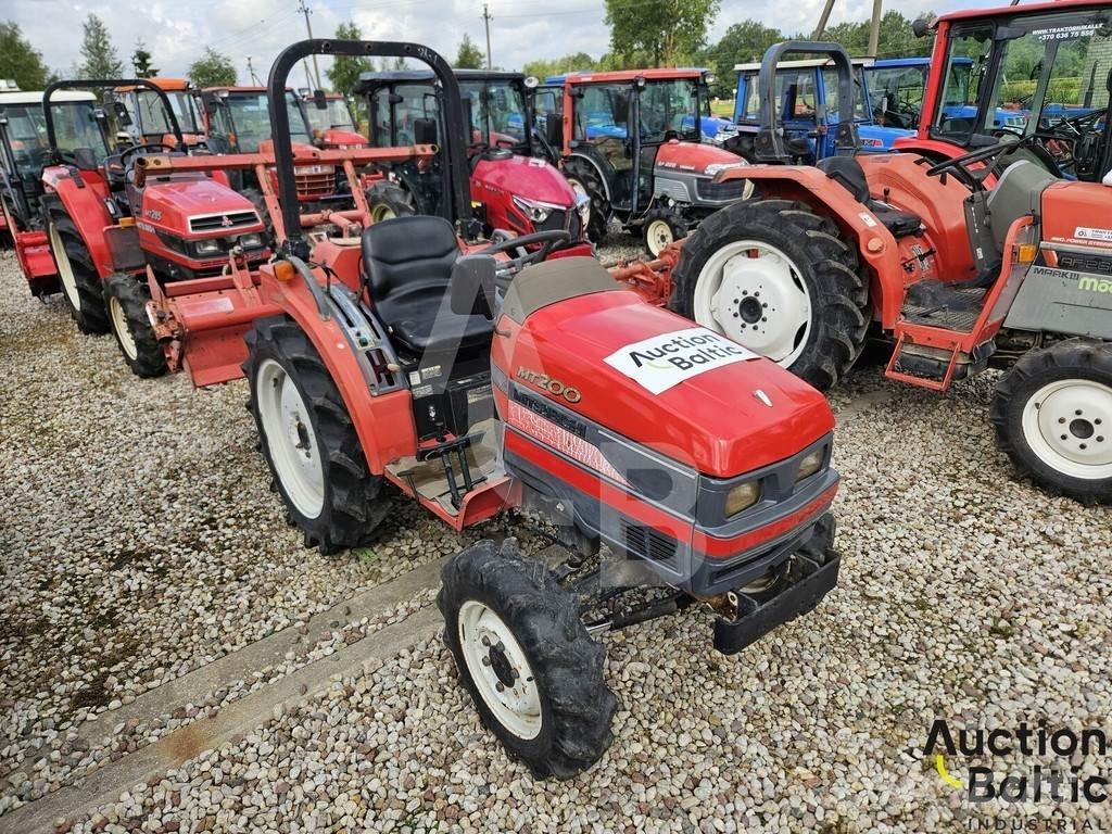Mitsubishi MT200 トラクター
