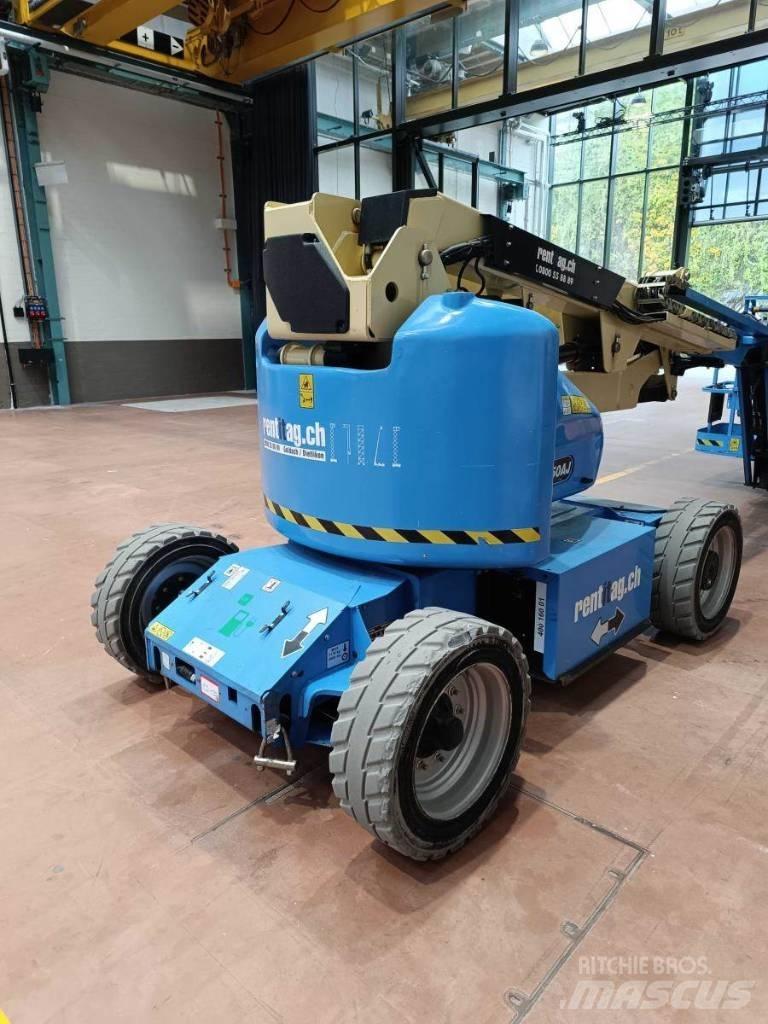 JLG E 450 AJ ブームリフト　屈伸型