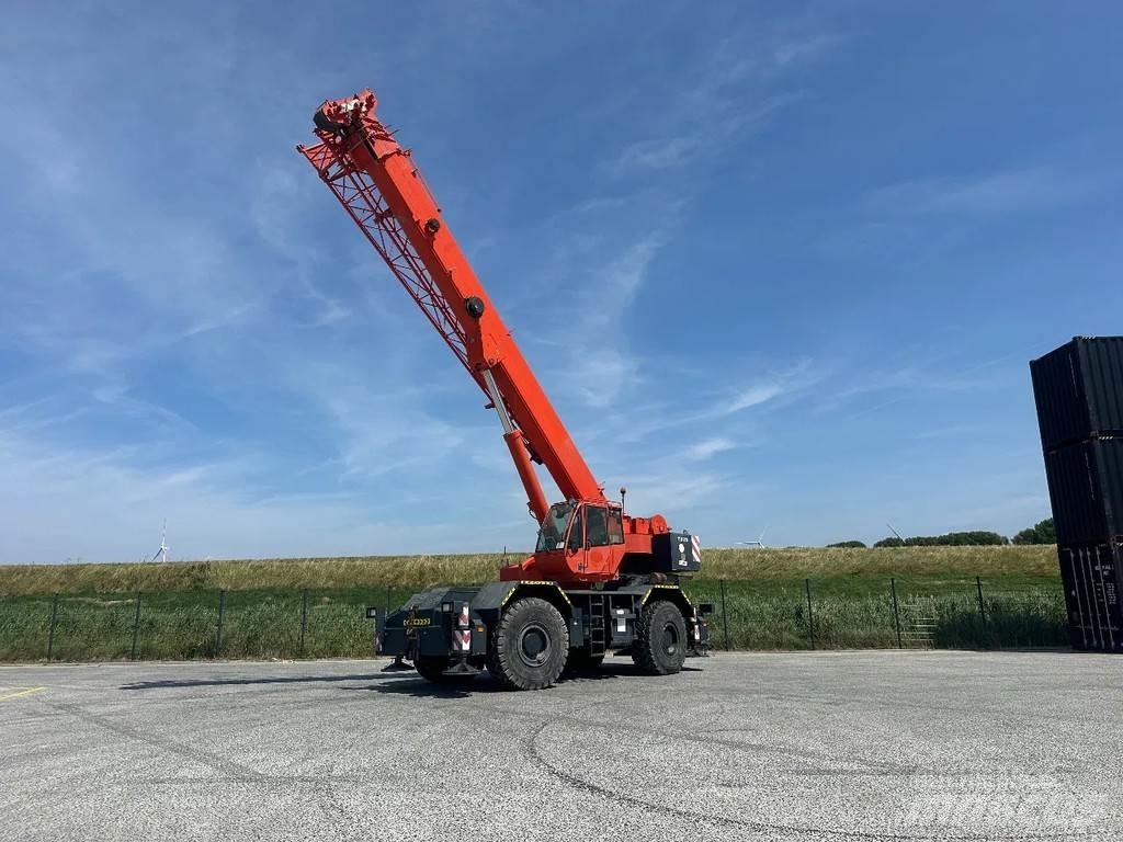 Terex A600 ラフテレーンクレーン