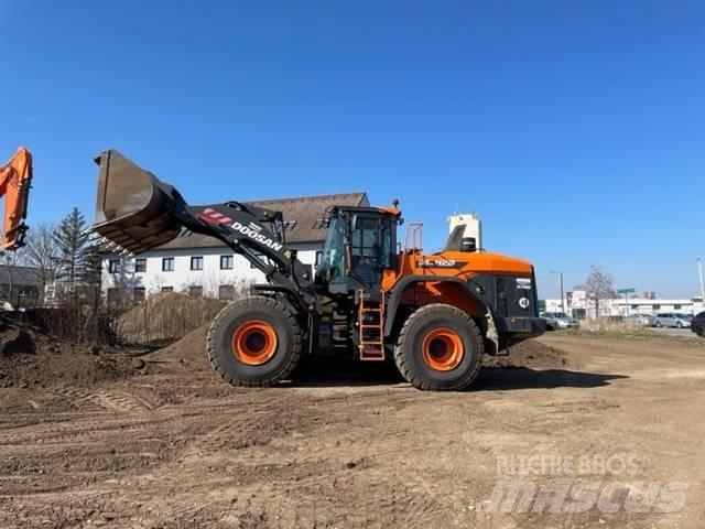 Doosan DL420 ホイールローダー・タイヤショベル