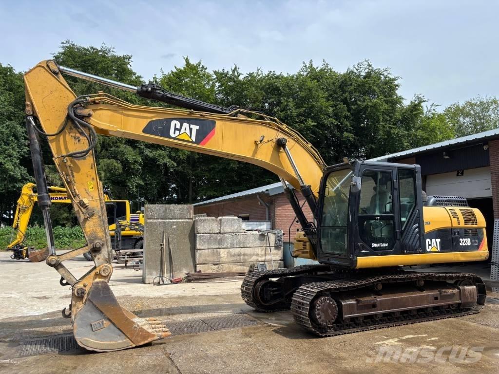 CAT 323 D LN 大型油圧ショベル12t以上（パワーショベル・ユンボ）