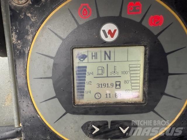 Wacker Neuson DW 90 サイト　ダンプ