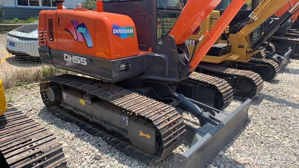 Doosan dh55 ミニ油圧ショベル 7t以下（ミニユンボ・ミニディガー）