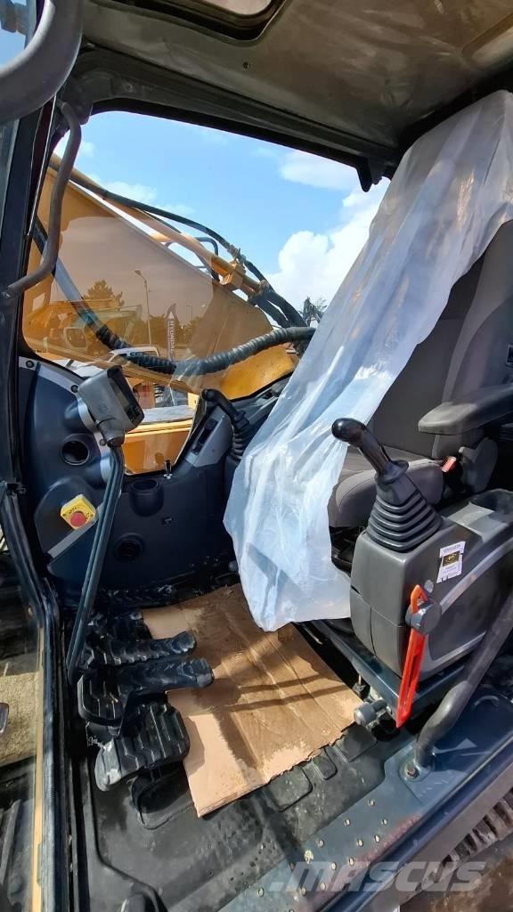 Hyundai R320NLC-9 大型油圧ショベル12t以上（パワーショベル・ユンボ）