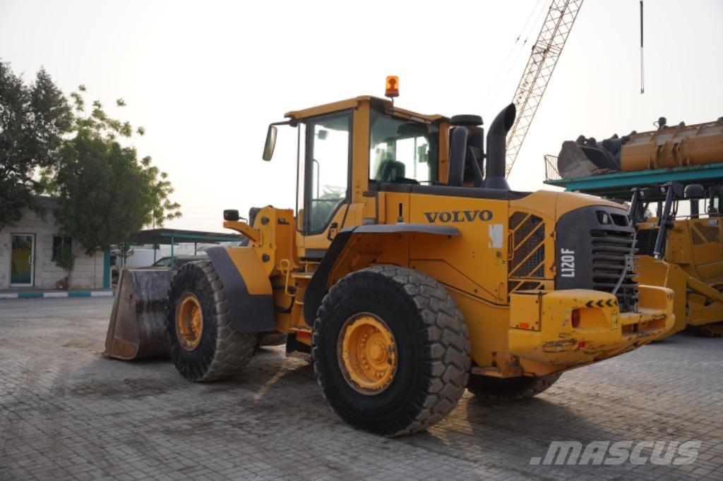 Volvo L 120 F ホイールローダー・タイヤショベル
