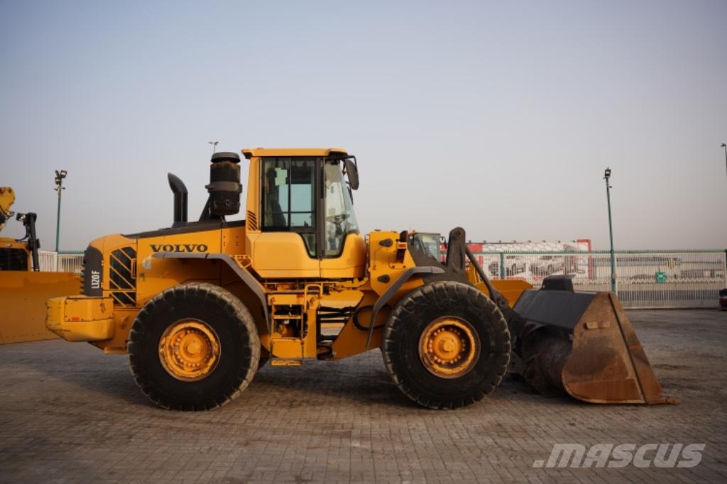 Volvo L 120 F ホイールローダー・タイヤショベル
