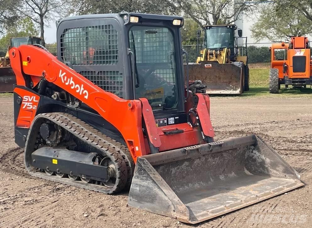 Kubota SVL 75-2 スキッドステアローダー