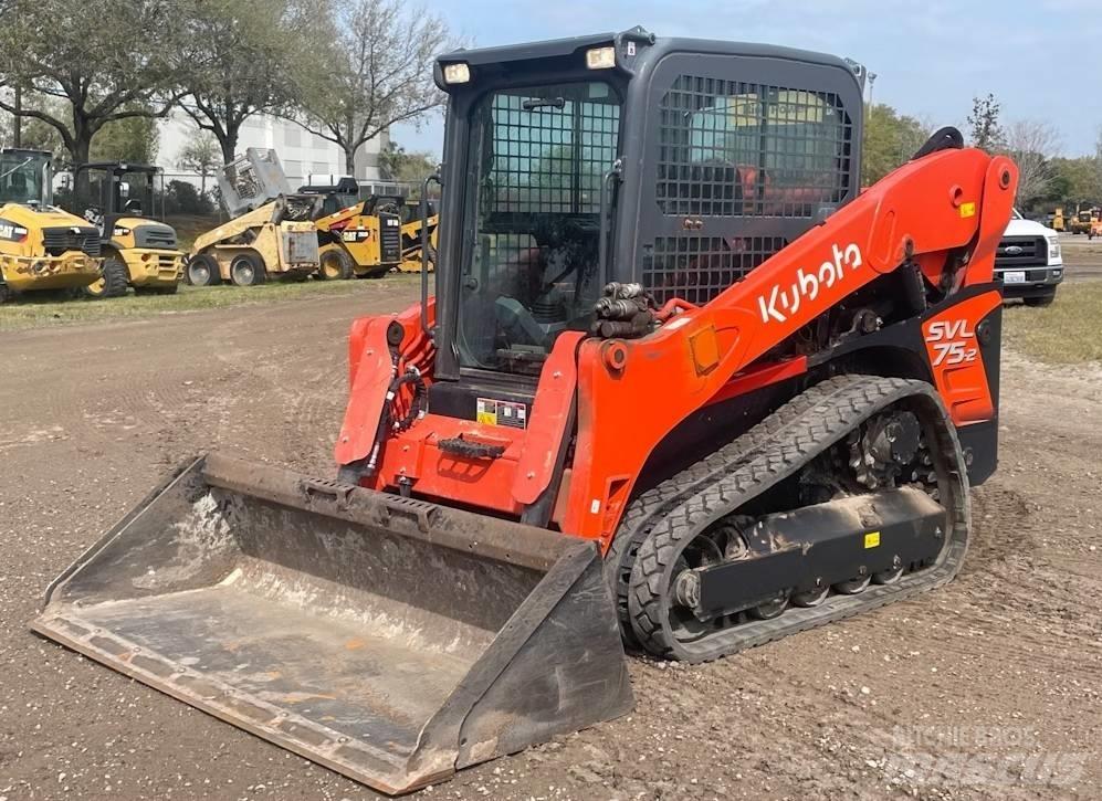 Kubota SVL 75-2 スキッドステアローダー