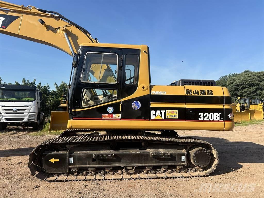 CAT 320BL 大型油圧ショベル12t以上（パワーショベル・ユンボ）