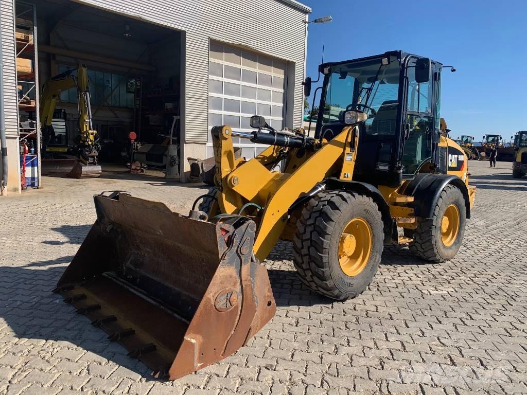 CAT 908M ホイールローダー・タイヤショベル