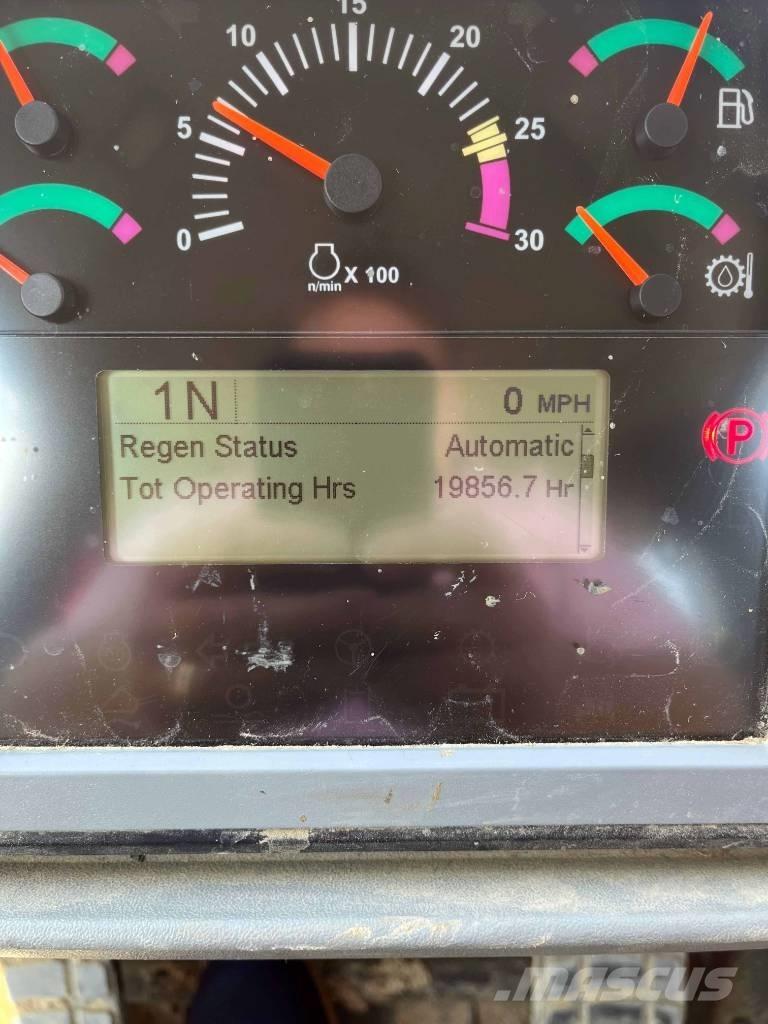 CAT 966 K ホイールローダー・タイヤショベル