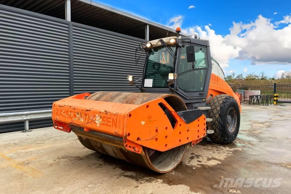 Hamm H 16I 振動ローラ
