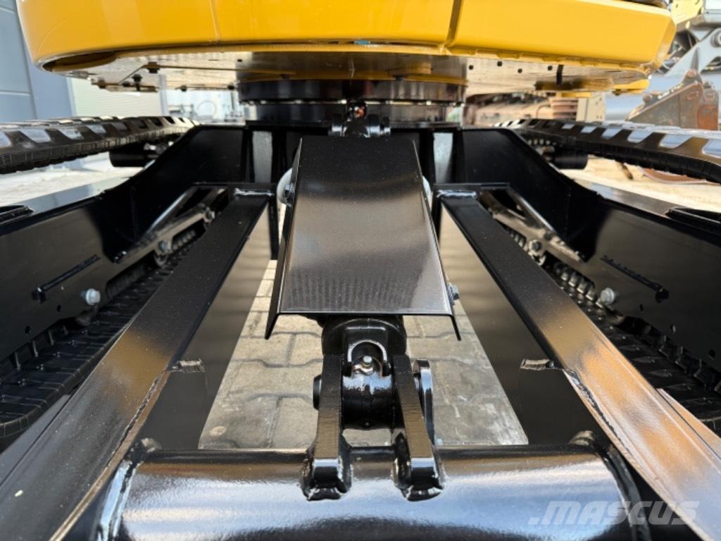 CAT 302.7 CR ミニ油圧ショベル 7t以下（ミニユンボ・ミニディガー）