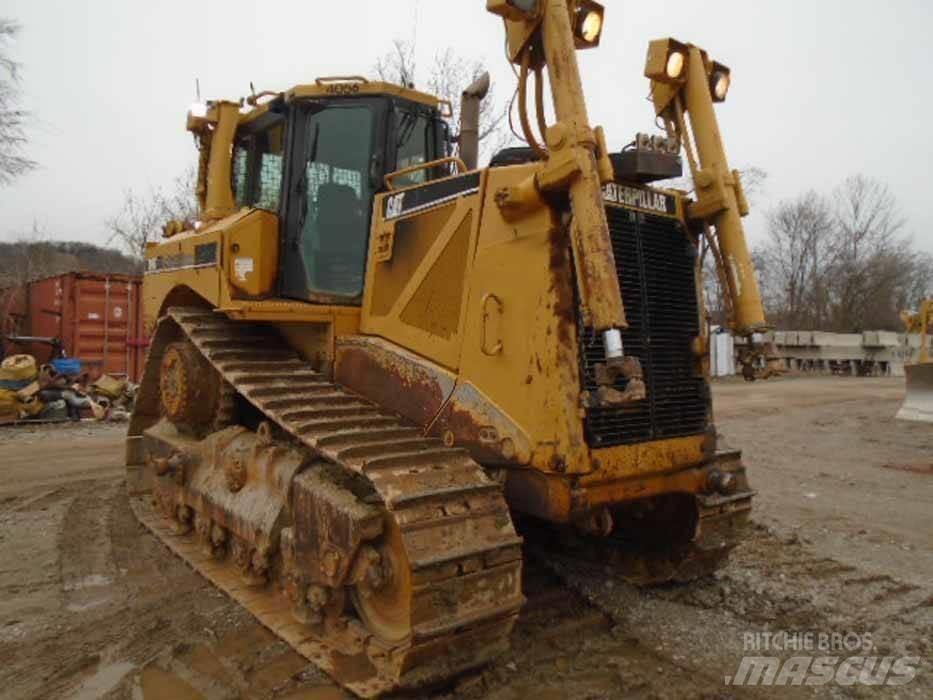 CAT D 8 T ブルドーザー
