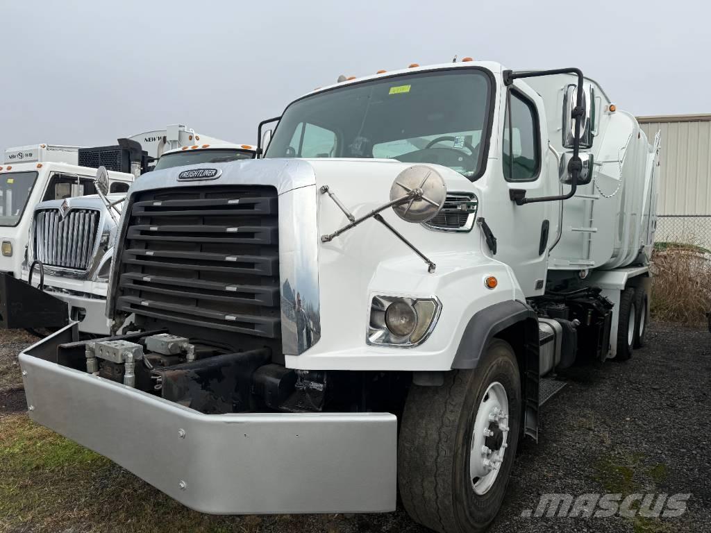 Freightliner 108SD 塵芥車、パッカー車