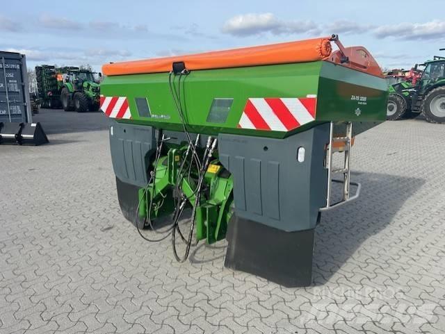 Amazone ZA-V 3200 ミネラル散布機