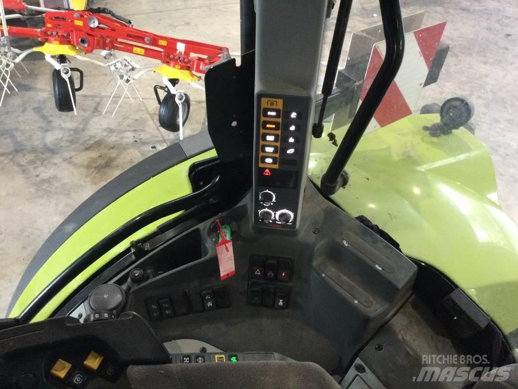 CLAAS ARION 550 トラクター