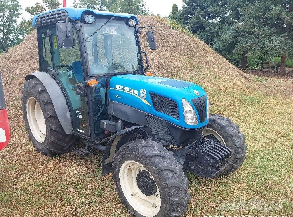 New Holland T4.85F トラクター