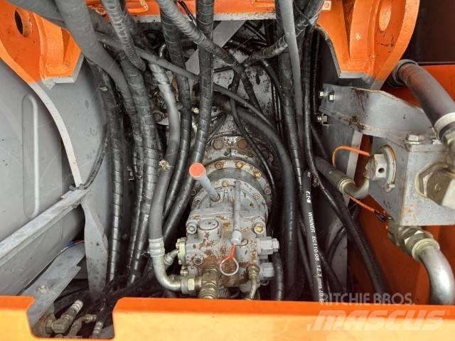 Hitachi ZX 130 W ホイール式油圧ショベル（パワーショベル・ユンボ・バックホー）