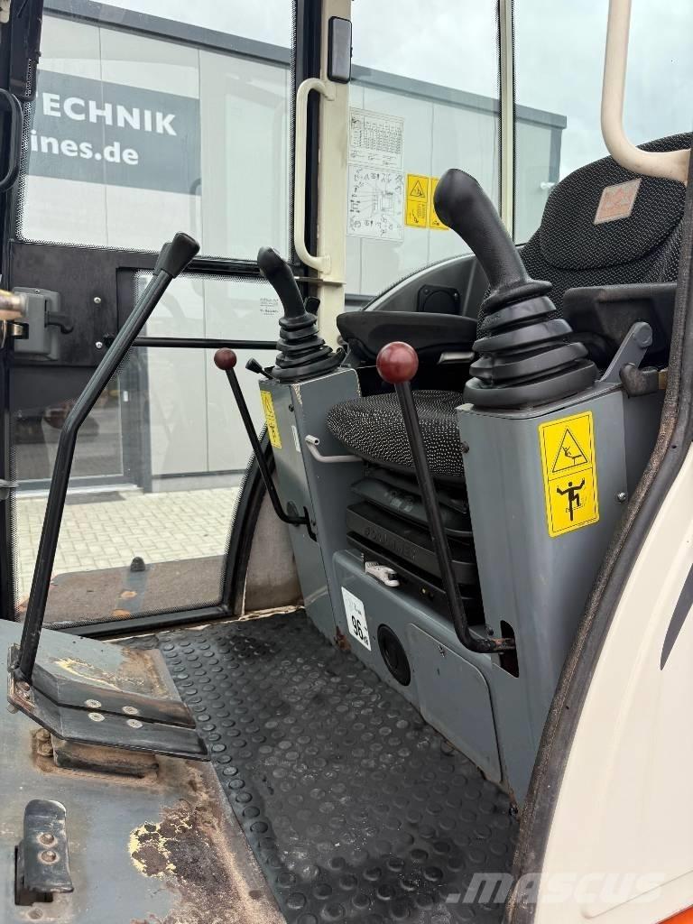 Terex TC 48 ミニ油圧ショベル 7t以下（ミニユンボ・ミニディガー）