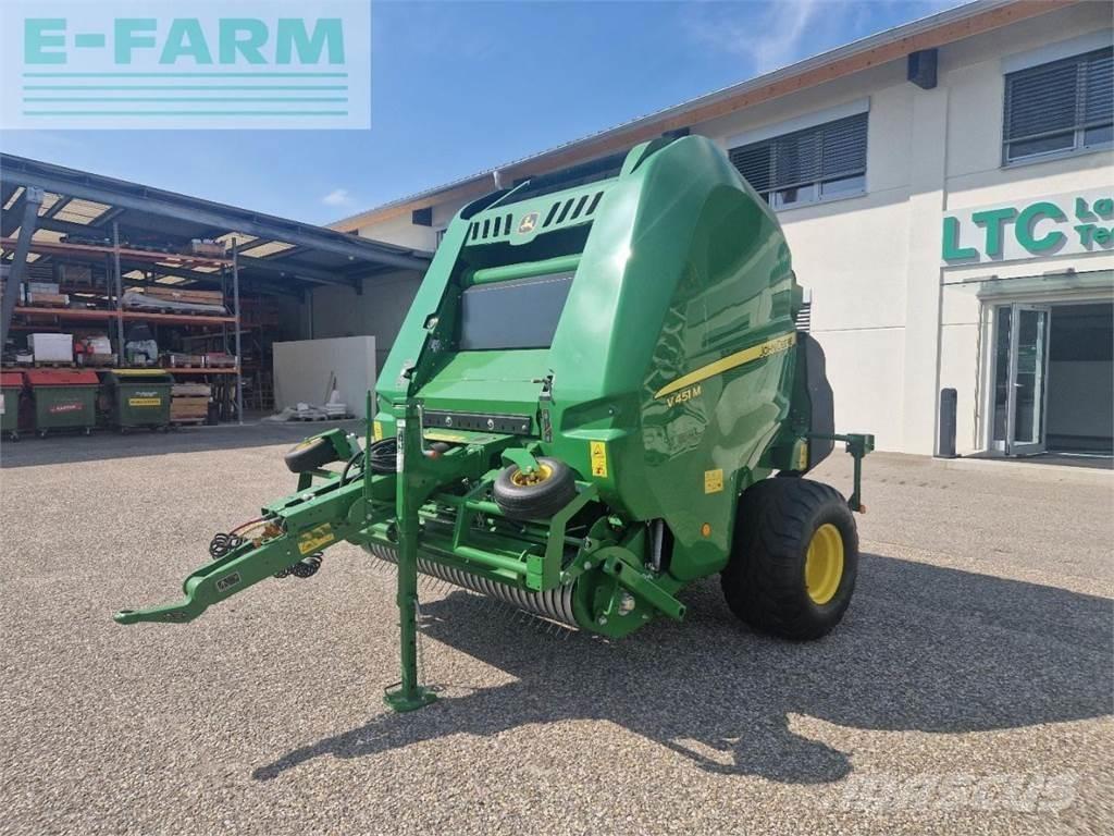 John Deere V451M スクエアベーラー