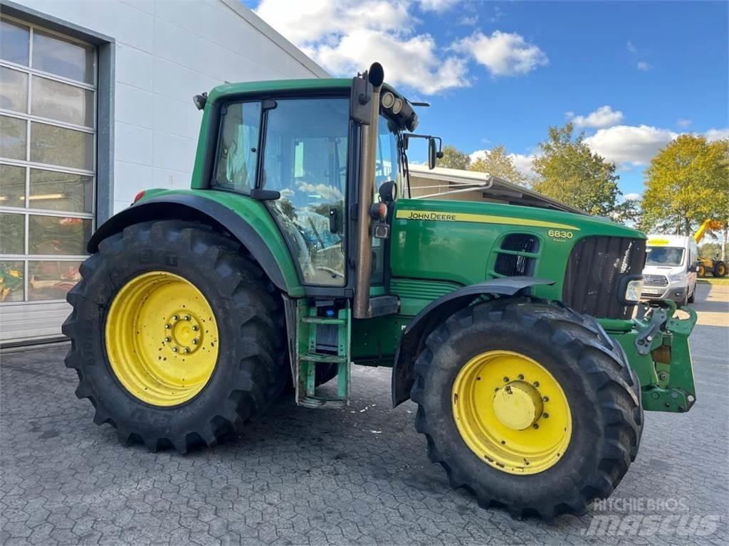 John Deere 6830 AP トラクター