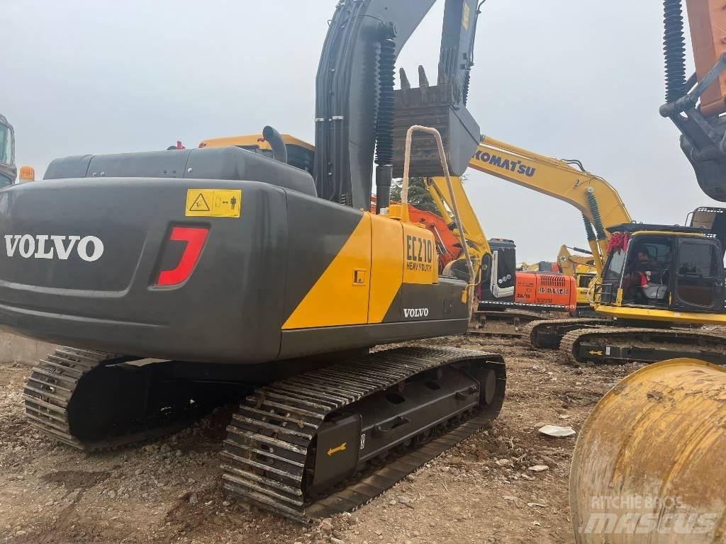 Volvo EC 210 LC 大型油圧ショベル12t以上（パワーショベル・ユンボ）