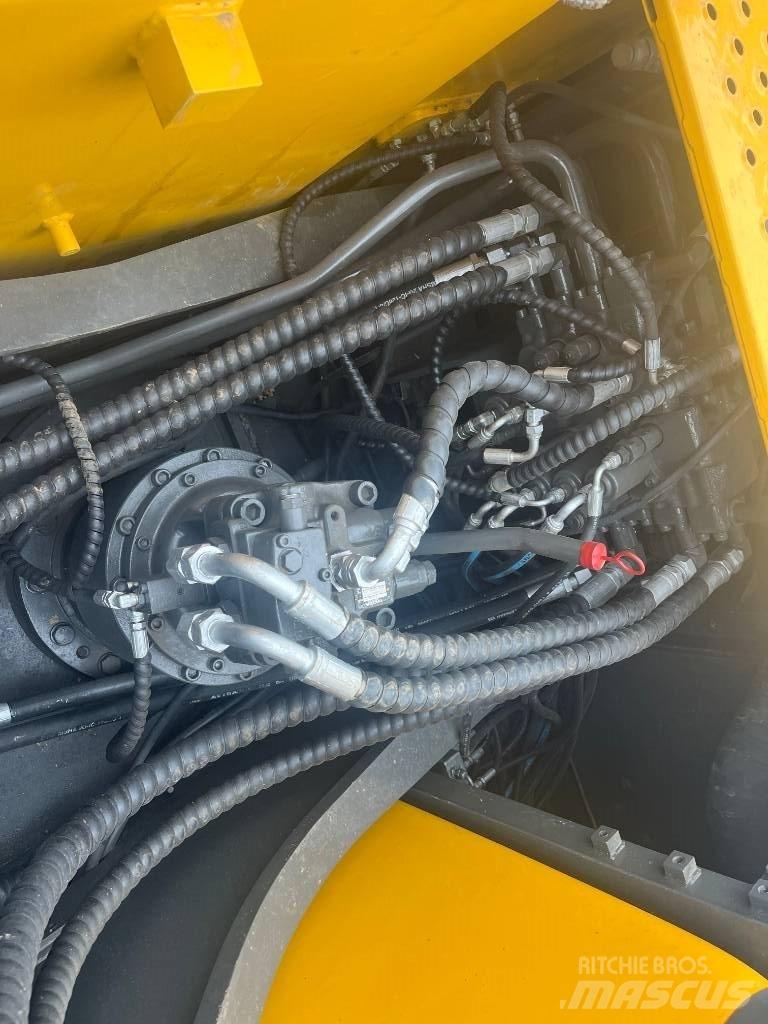 Volvo EC 210 LC 大型油圧ショベル12t以上（パワーショベル・ユンボ）