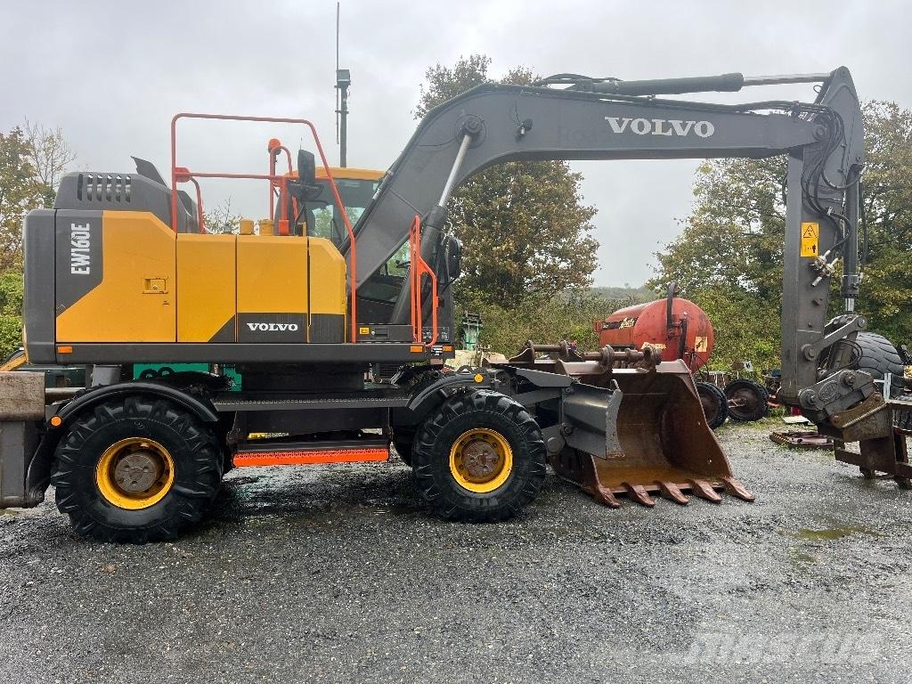 Volvo EW 160 E ホイール式油圧ショベル（パワーショベル・ユンボ・バックホー）