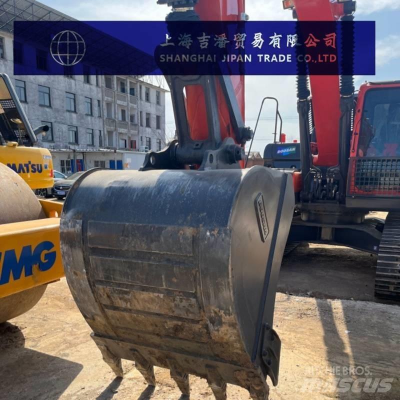 Doosan DX 225 大型油圧ショベル12t以上（パワーショベル・ユンボ）