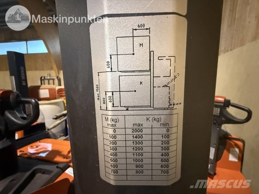 Toyota BT SWE 80 L バッテリーフォークリフト