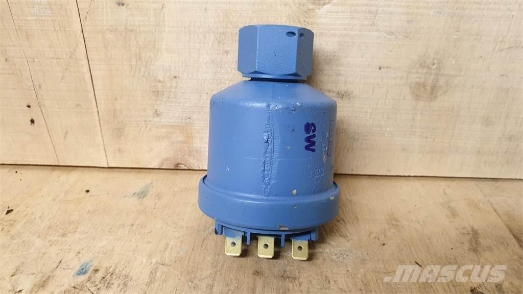  FMG/Ösa 2813521 エンジン