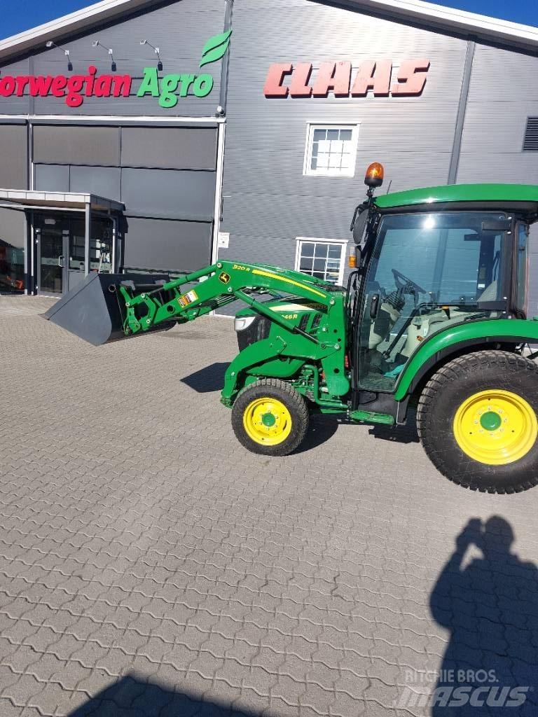 John Deere 3046 R トラクター