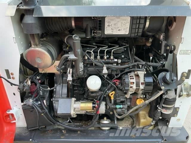 Bobcat S 530 スキッドステアローダー