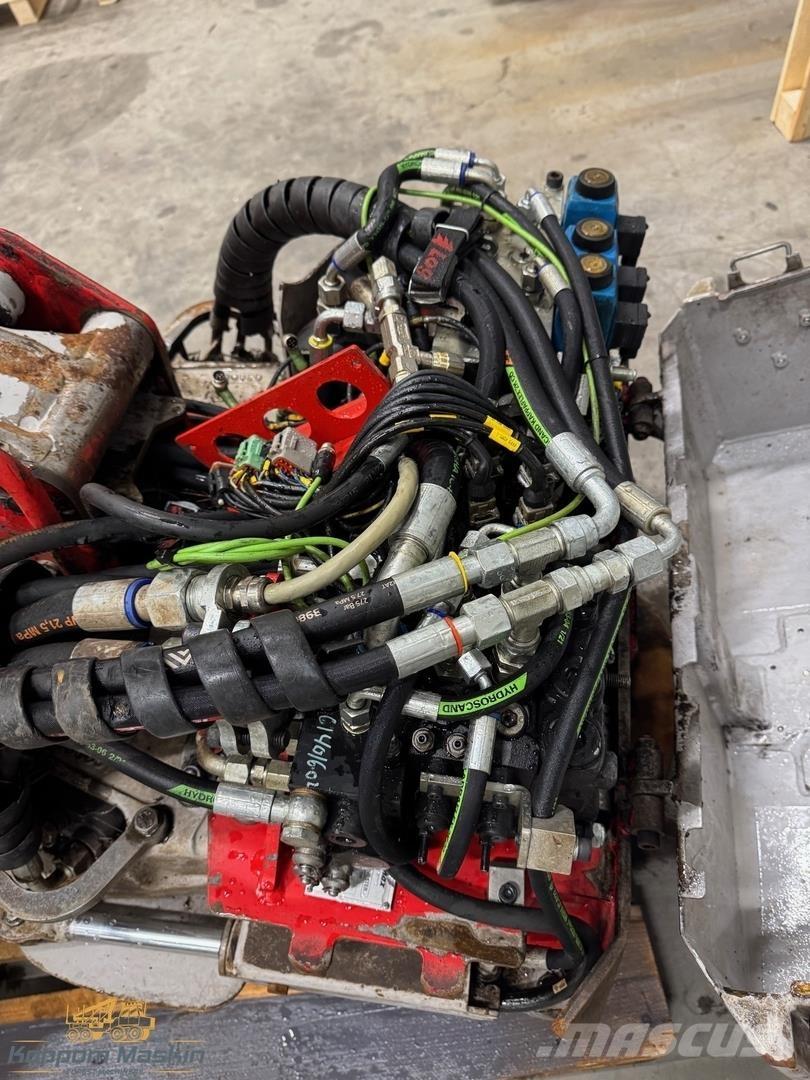 Log Max 3000T ハーベスタヘッド