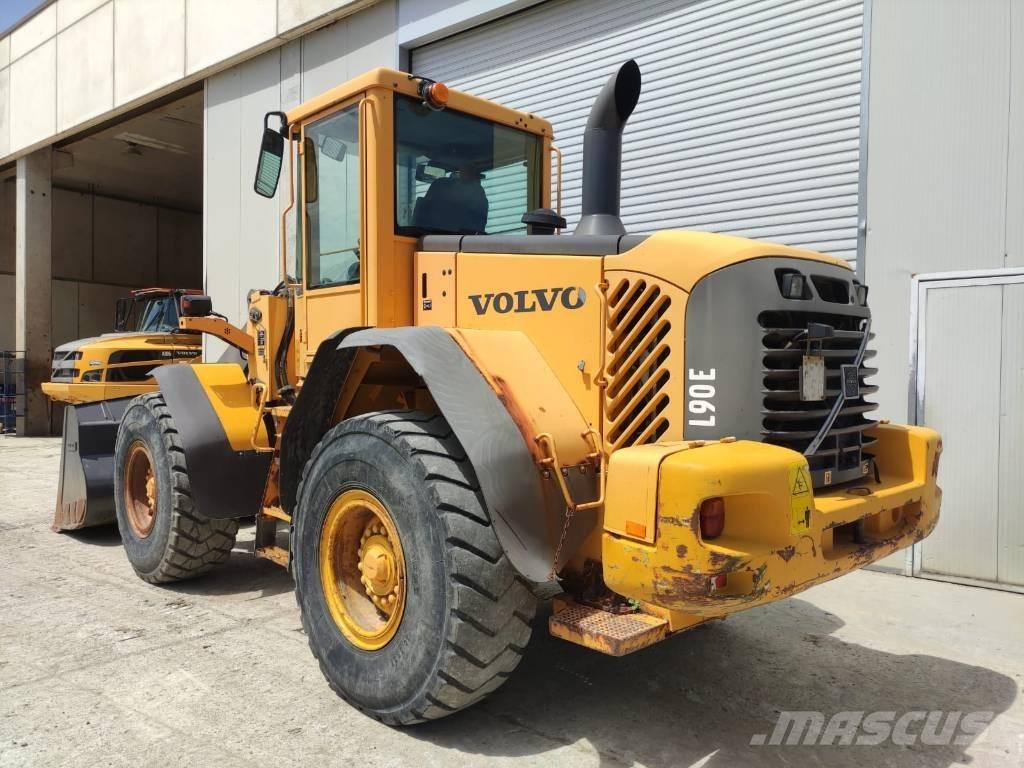 Volvo L 90 E ホイールローダー・タイヤショベル